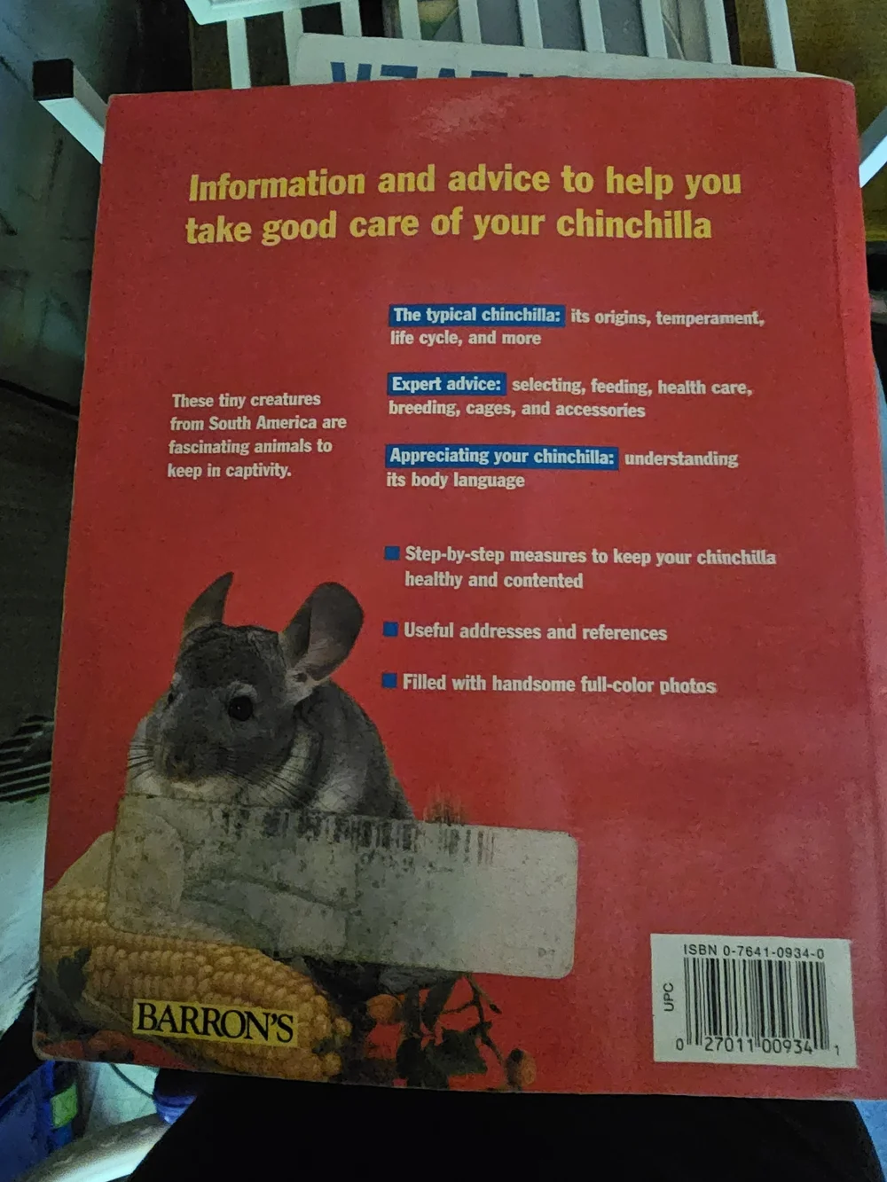 Chinchillas Pet Owner's Manual - Gray Cover